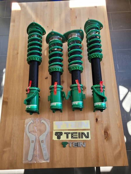Tein Flex Z Gewindefahrwerk Subaru Forester SG5 SG9 mit Domlager
